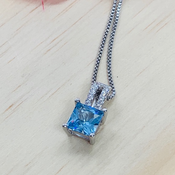 Jewelry - Sterling Silver 925 CZ Blue Topaz Necklace